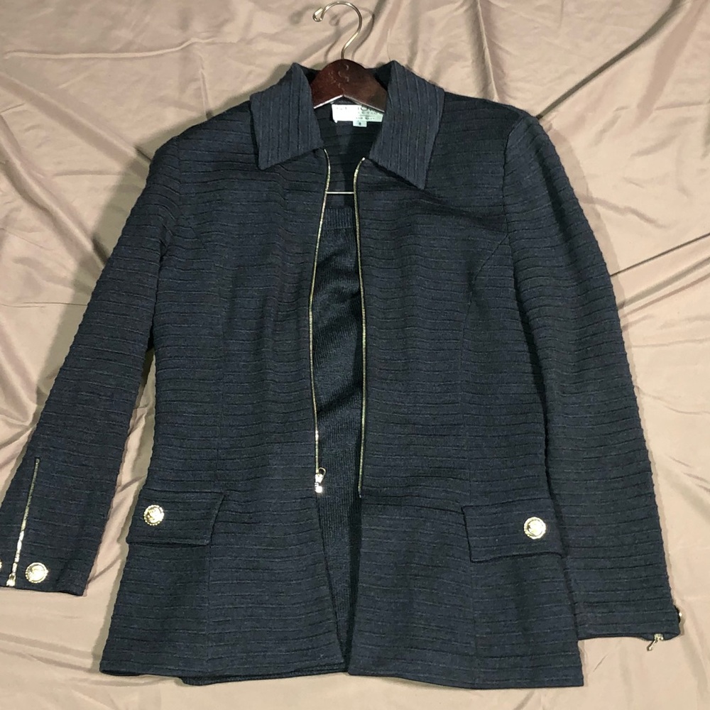 Skirt suit set